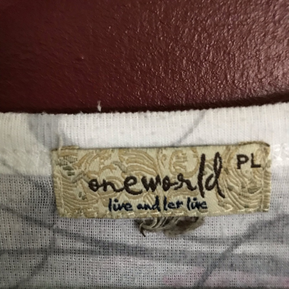 One World Live & Let Live Top - Picture 3 of 6
